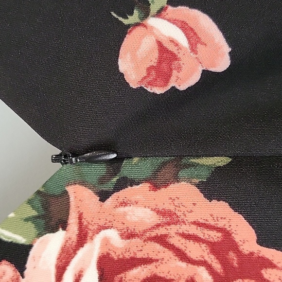 Sleeveless floral print summer dress - Picture 6 of 7